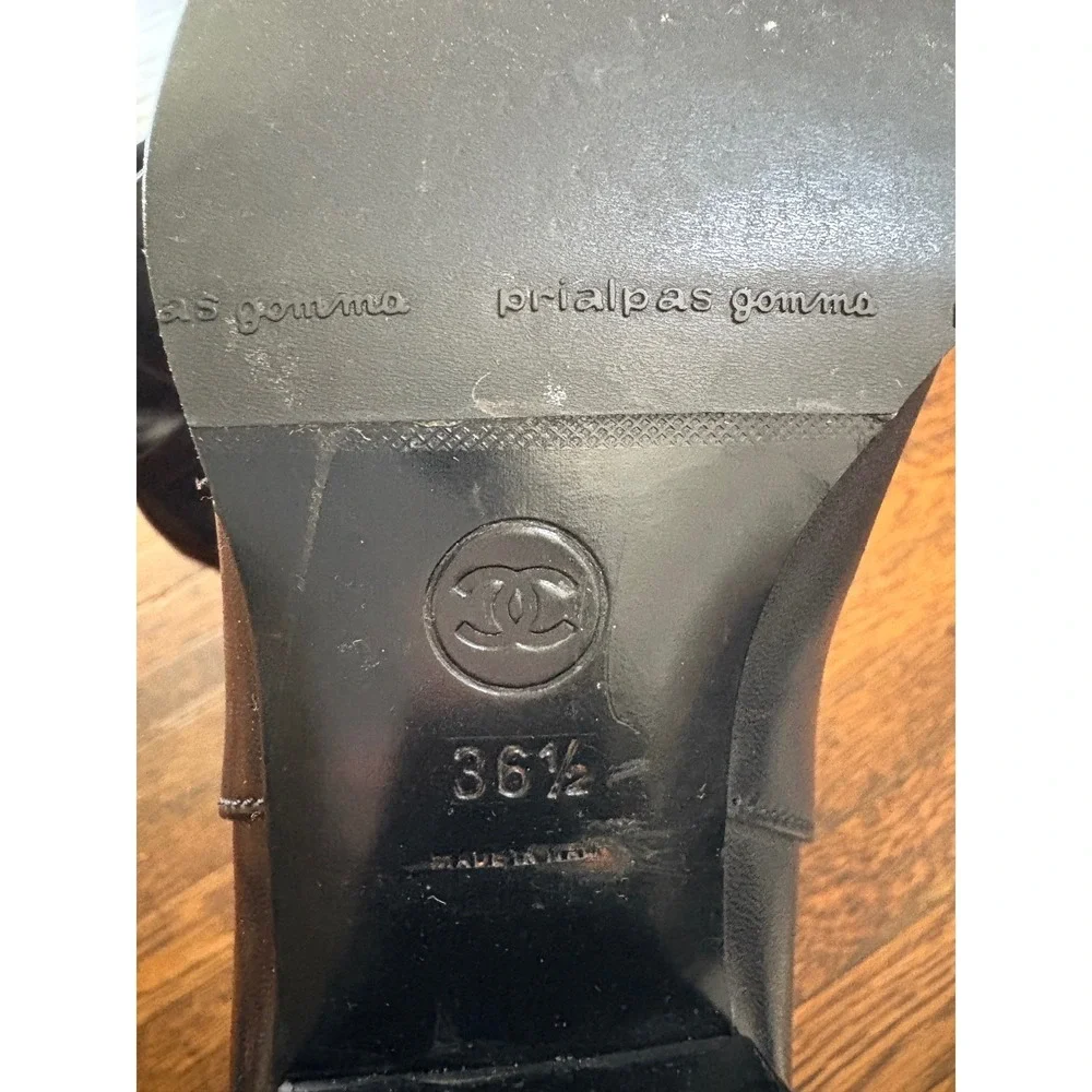 Vintage 90s Chanel Black Leather CC Logo Ankle Boots‎ Buckle Moto 36.5